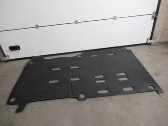 PODLAHA - KOBEREC- VW Multivan, Trasporter , Caravelle T5 T6 - 5