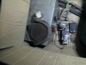 Díly na Škoda 100-110 R.ceny 100-300 Kč za kus. - 5