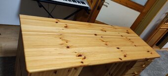 Dřevěný psací stůl - 5