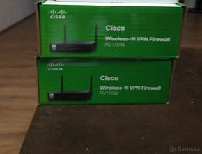 Prodám bezdrátový router CISCO RV110W (2x) - 5