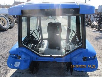 Case  Ford New-holand kabina - 5