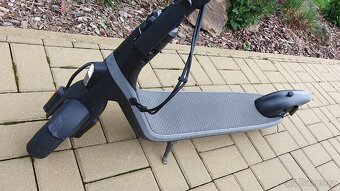Elektrokoloběžka Ninebot Segway KickScooter E2 E - 5