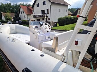 RIB 5,5m ALSON (nové tuby) + SUZUKI 90 EFI a vlek - 5