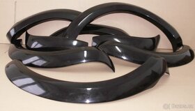 VW Touareg 7L (02-06) rozšířené tuning lemy blatníků - 5