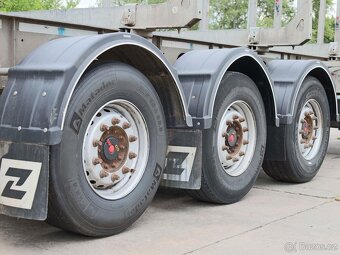 ZASŁAW D-651A, OSM PÁRŮ POSUVNÝCH KLANIC, DVĚ ZVEDACÍ NÁPRA - 5