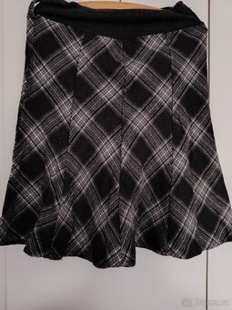PRODÁM DÁMSKÉ ŠATY A SUKNĚ - 5
