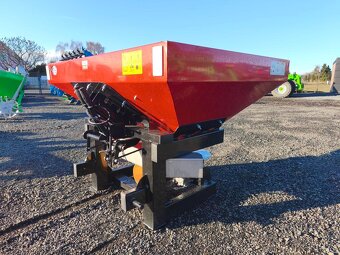 Rozmetadlo 600L Janpol - 5