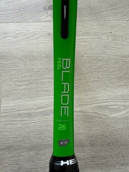 PRODÁNO Raketa Wilson Blade Feel 26” s novou omotávkou - 5
