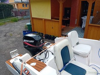Kajutovy člun 430+Mercury big foot 30efi4T+přívěs - 5