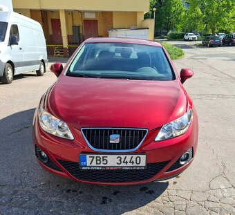 Seat Ibiza najeto jen 17500 km - 5