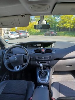 Renault Grand Scenic III 1.6 16V Rok 2011 - 5