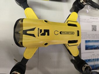 M5 dron s duální HD kamerou, boxem a příslušenství - 5