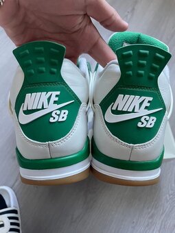 Air Jordan 4 Retro White and Green - 5