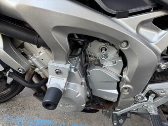 Yamaha FZS 600 Fazer - 5