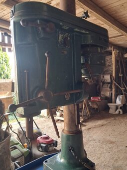 Prodám stojanovou vrtačku TOS - 5