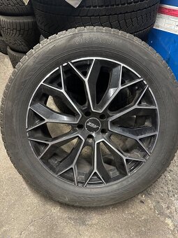 Zimní sada Audi Q8,Q7 275/50 R20 - 5