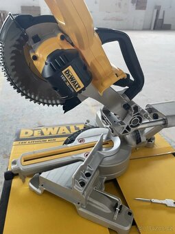 Aku pokosová pila DEWALT DCS365N 184mm - 5