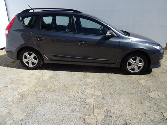 Hyundai i30 1.4i,80kW,NovéČR,s.kniha,klima,STK:09/2027 - 5