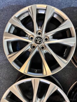 5x114,3 R18 Originál Toyota RAV4 4.Generace JAKO NOVÉ - 5