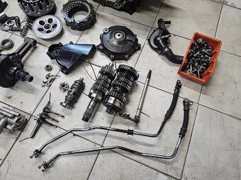 Části motoru Honda VTR 1000 vtr1000 - 5