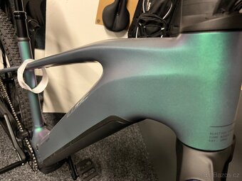 CUBE Reaction Hybrid RACE 800 vel.L a XL 2026 NOVÝ MODEL Pol - 5