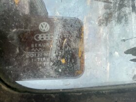 VW Bus Transporter Kulaták t2 pravé zadní boční okno - 5