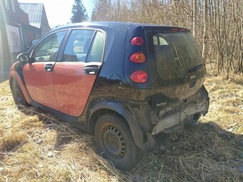 Smart Forfour 1.3 (bouraný-opravitelný) - 5