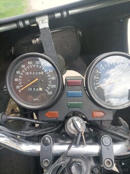 YAMAHA - 5