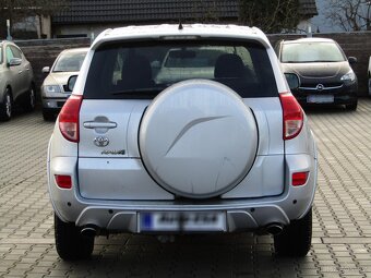 Toyota RAV4 2.2D-4D , 130 kW nafta, 2007 - 5