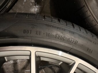 original porsche Panamera 976 r21 976044660N letní - 5