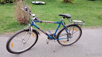 Modré kolo a helma - 5