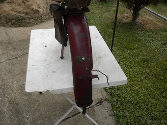 Prodám na JAWA VILLIERS ,JAWA 175 Special zadní blatník - 5