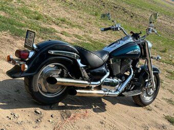 Suzuki VL 1500 Intruder - 5