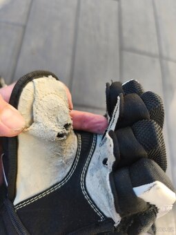 Hokejové rukavice CCM Tacks 9060, velikost 10 (25cm) - 5