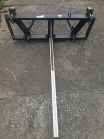 Půlič balíků na čelní nakladač Silosplit - 5