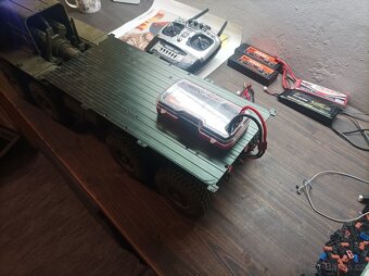 RC model 8x8 truck trial - 5