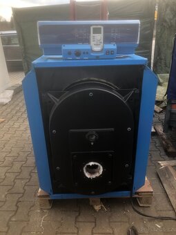 Prodám kotel na olej 118,9 Kw - 5