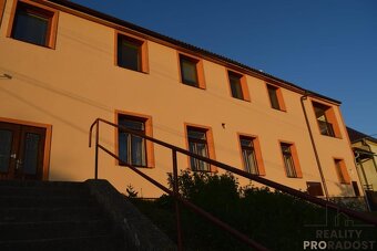 Prodej bytu 4+1 se zahradou a bazénem, Nová Ves, Litovel, ok - 5