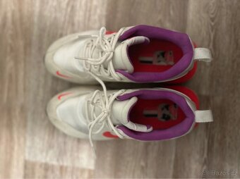 Nike 41 - 5