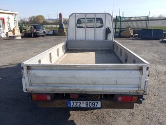 KIA 2500 - 5