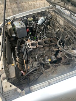 Ford Ranger 2,5tdci ,motor KO, nepojízdné - 5