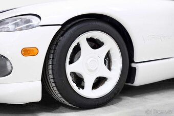 1996 Dodge Viper RT/10 - 5
