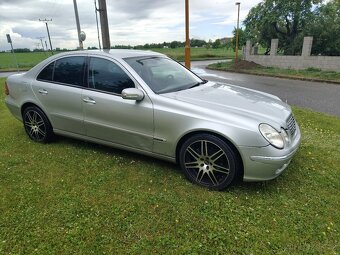 Mercedes Benz w211 - 5