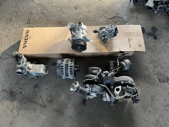 Motor D4204T23 173kW Volvo V90CC - 5