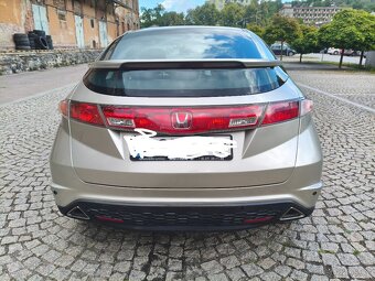 Prodám Honda Civic,1.8 benzín,103 kW,automat - 5