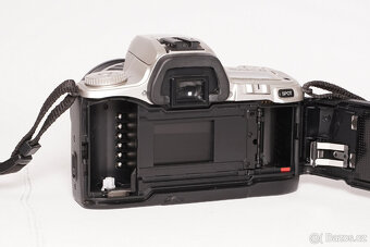 Minolta Dynax 404si, AF Zoom 28-80mm/3,5-5,6 - 5
