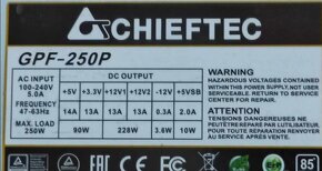 Chieftec case + zdroj 250W + DVD rmulti LG + čtečka karet - 5