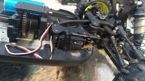 Závodní 1/8 Xray buggy elektro 1:8 RC model - 5