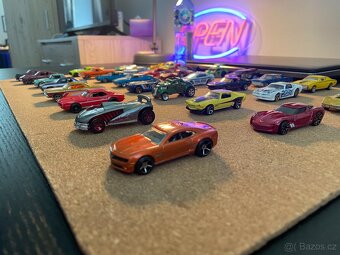 Hot Wheels sbírka aut (roky 2008-2018) - 5