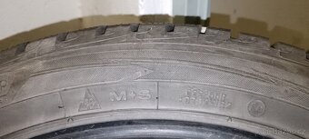 Zimní pneu GOODYEAR 245/45 R20 - 5